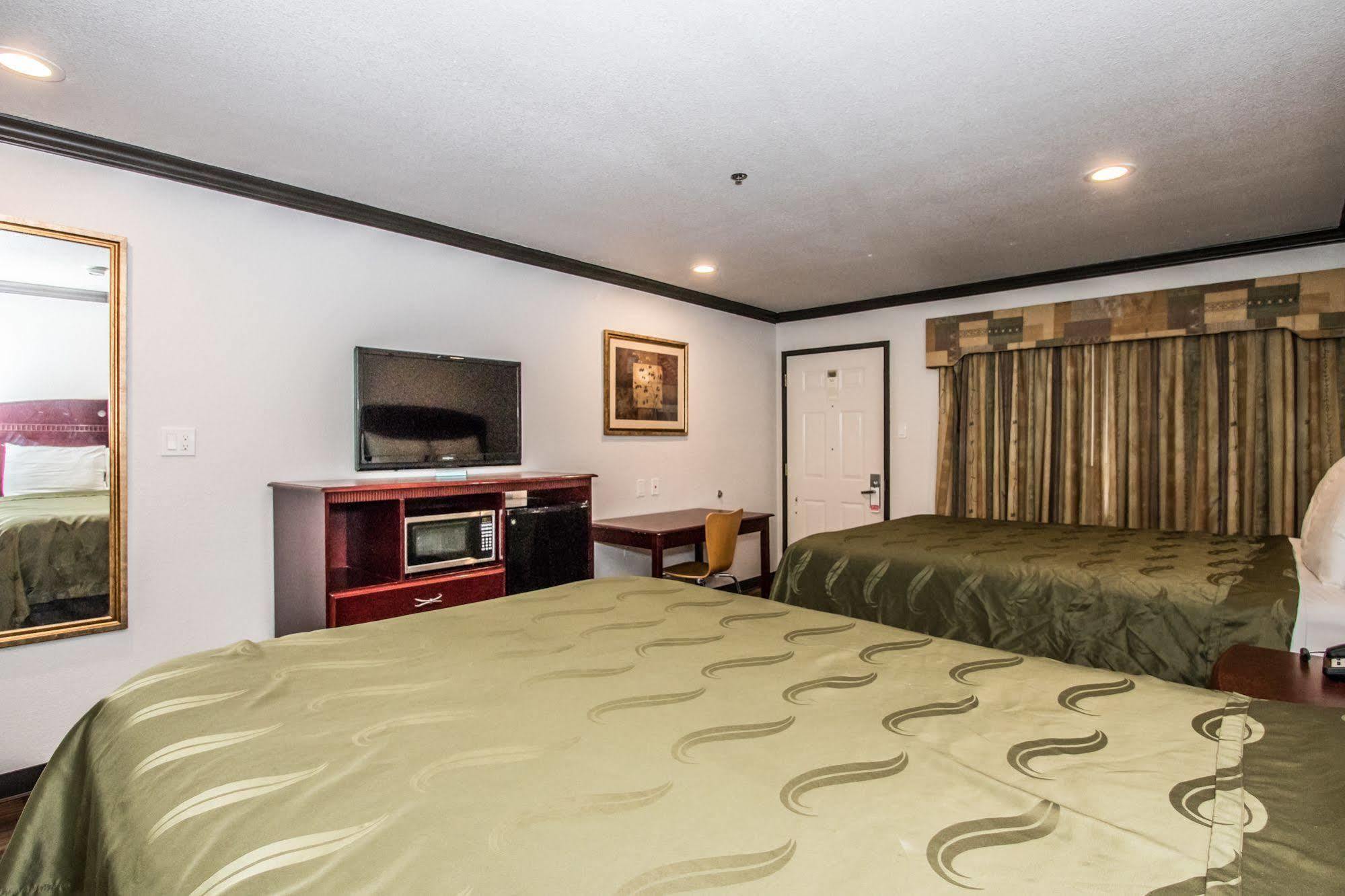 Americas Best Value Inn Fort Worth Extérieur photo