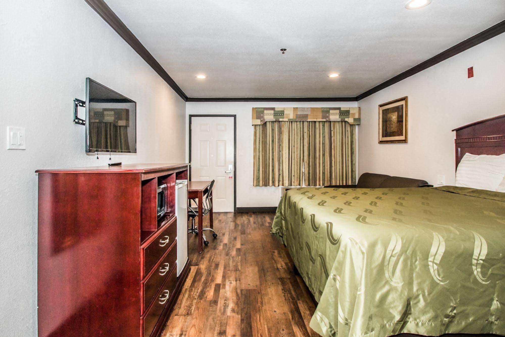 Americas Best Value Inn Fort Worth Extérieur photo