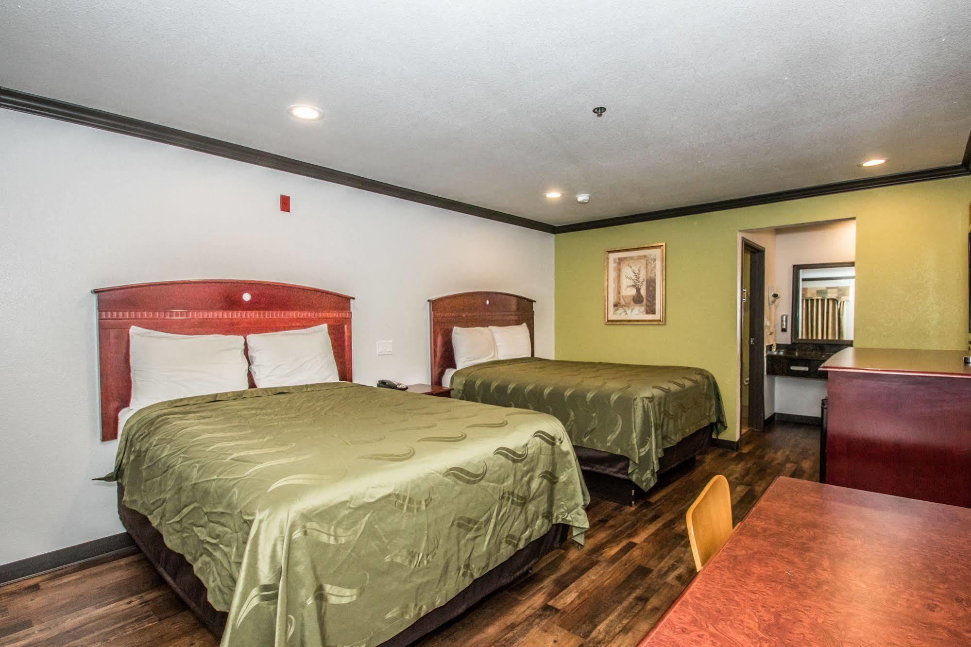 Americas Best Value Inn Fort Worth Extérieur photo
